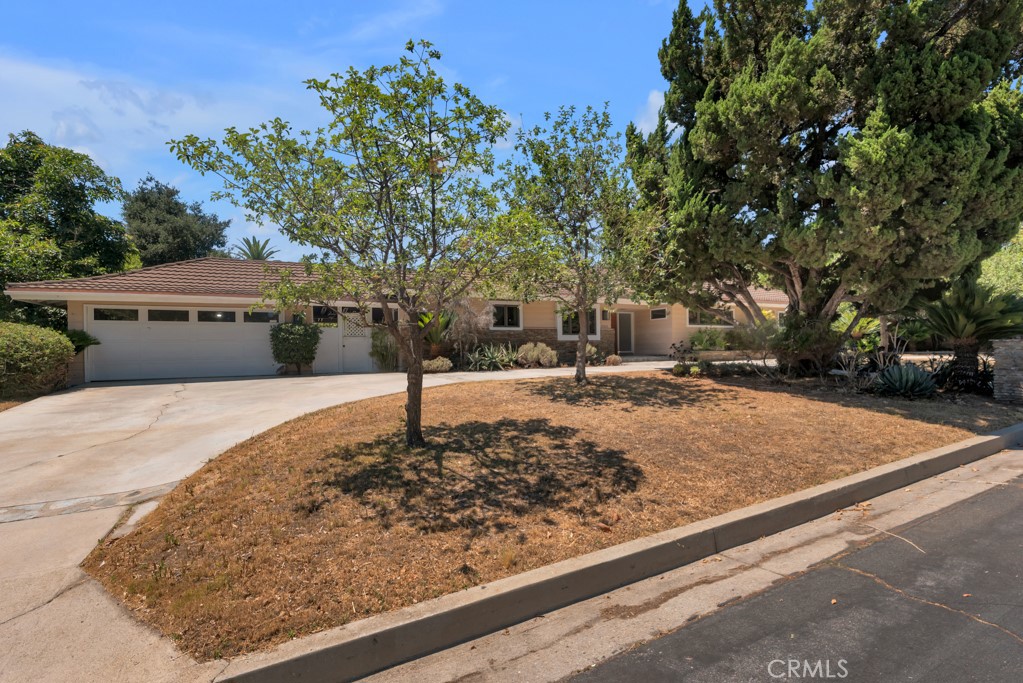 10335 Sylvia Avenue