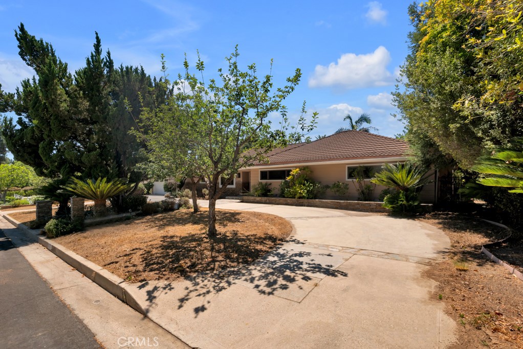 10335 Sylvia Avenue