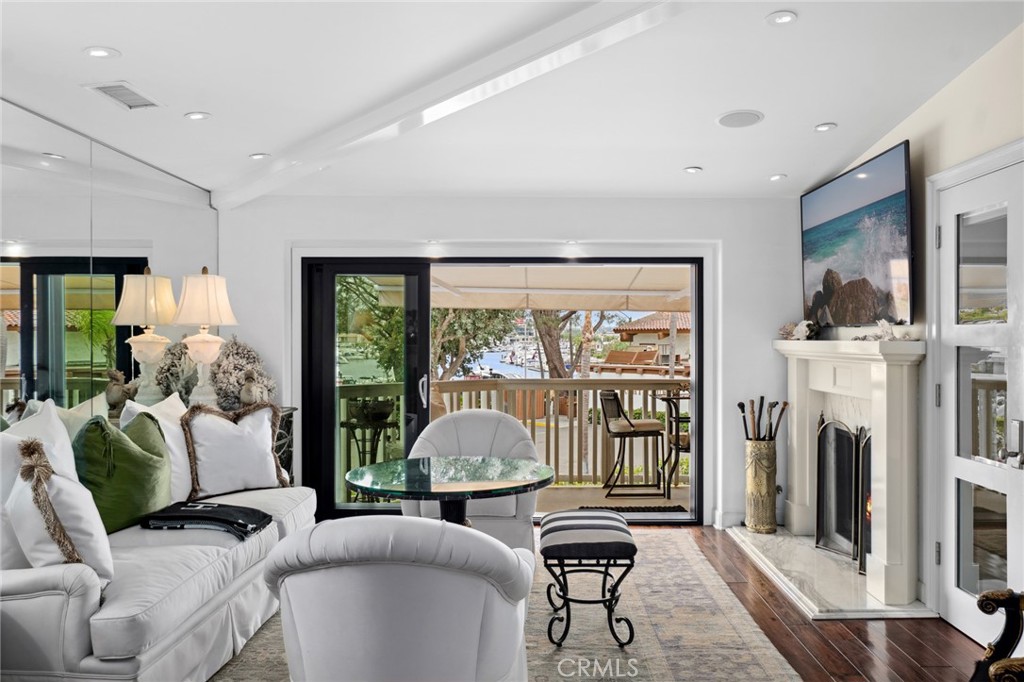 1030 Bayside Cove 702