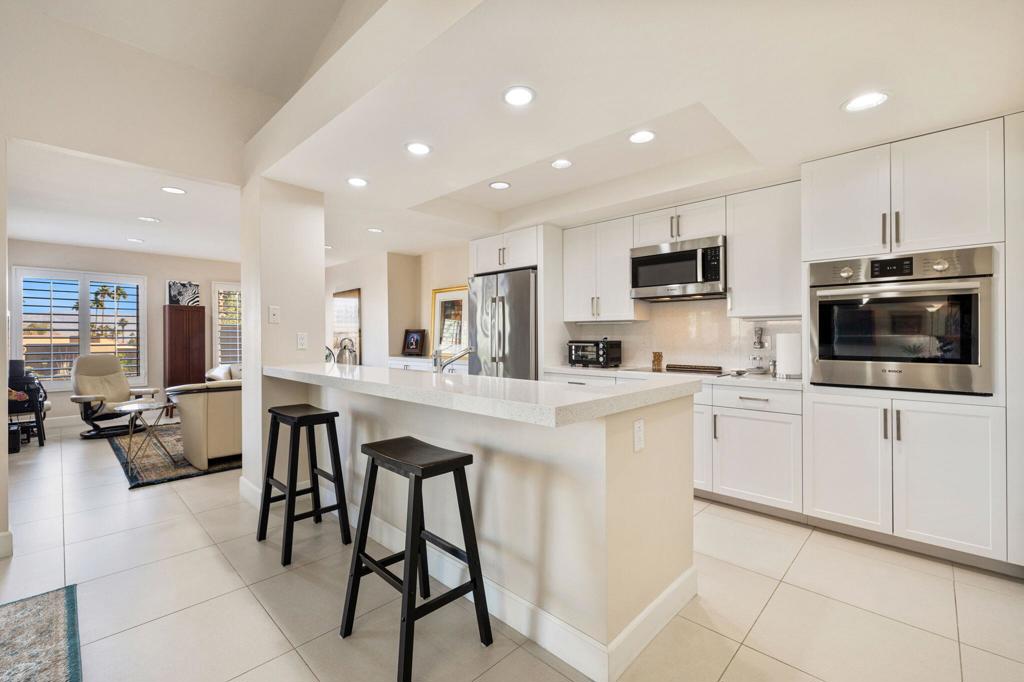 73412 Mariposa Drive