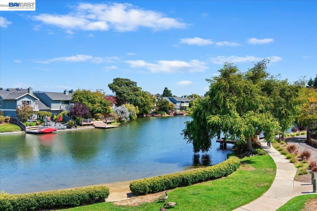 137 Parfait Ln, Alameda CA 94502