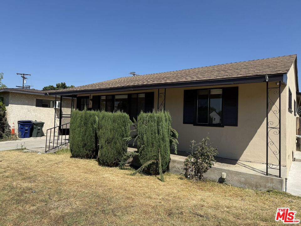 Charming single-story home in Rosemead's desirable South San Gabriel neighborhood. This property features 2 bedrooms, 2 bathrooms, approx. 1,200 sq. ft. of living space, and sits on a spacious lot with a detached two-car garage. Recent upgrades include an updated kitchen, new flooring, and fresh interior paint. Conveniently located near Savannah Elementary, Muscatel Middle, and Rosemead High, with easy access to Potrero Heights Park, Rosemead Park, and major freeways for commuting. Close to shopping, dining, and cultural destinations throughout the San Gabriel Valley.