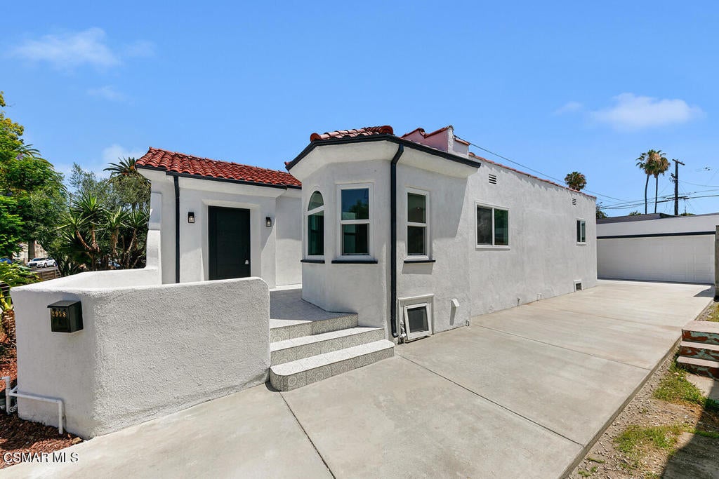 2958 Bl West Boulevard, Los Angeles CA 90016