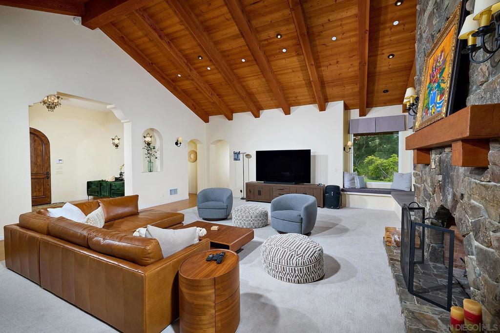 10790 Castle Heights Dr