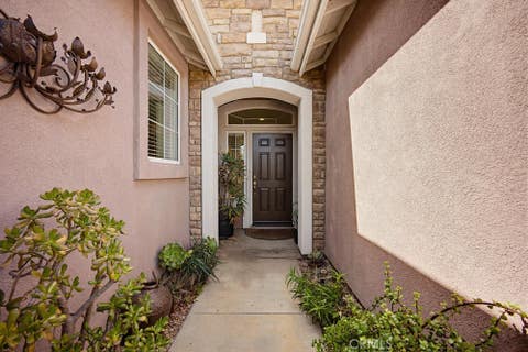 Photo of 7975 Bogey AVE, Hemet, CA 92545 (MLS # OC26128326)