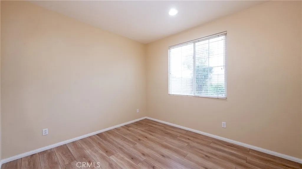 Fontana, California 92336, United States, 4 Bedrooms Bedrooms, ,3 BathroomsBathrooms,Residential,Active,207917