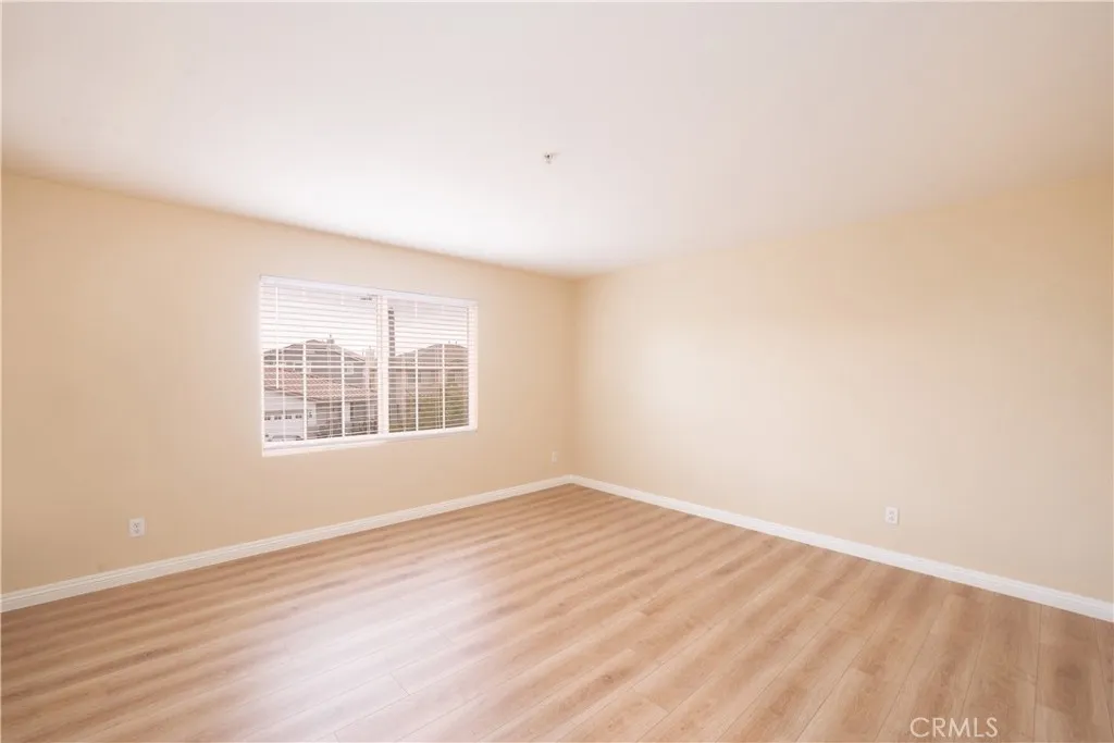 Fontana, California 92336, United States, 4 Bedrooms Bedrooms, ,3 BathroomsBathrooms,Residential,Active,207917