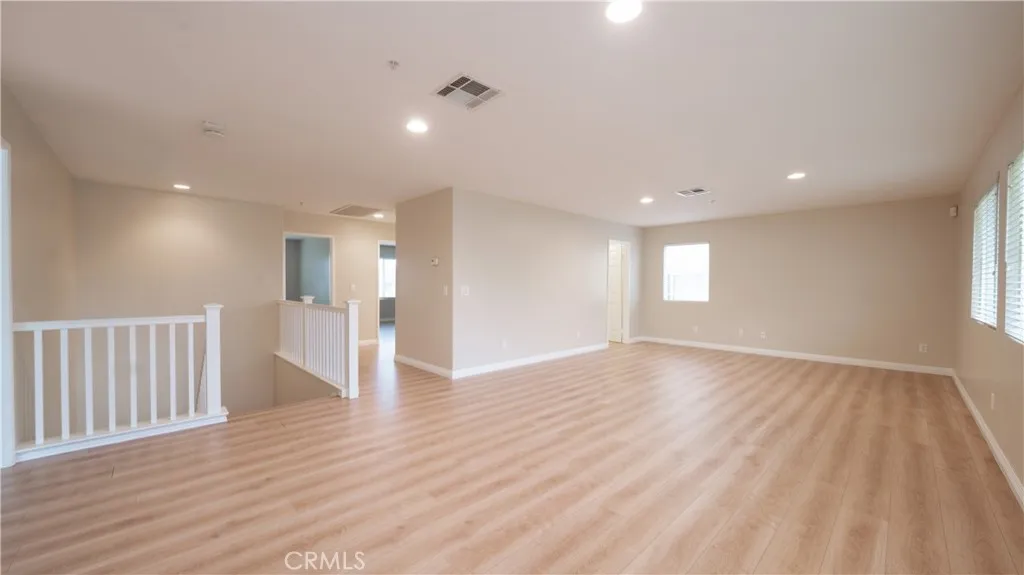 Fontana, California 92336, United States, 4 Bedrooms Bedrooms, ,3 BathroomsBathrooms,Residential,Active,207917