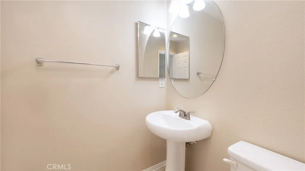 Fontana, California 92336, United States, 4 Bedrooms Bedrooms, ,3 BathroomsBathrooms,Residential,Active,207917