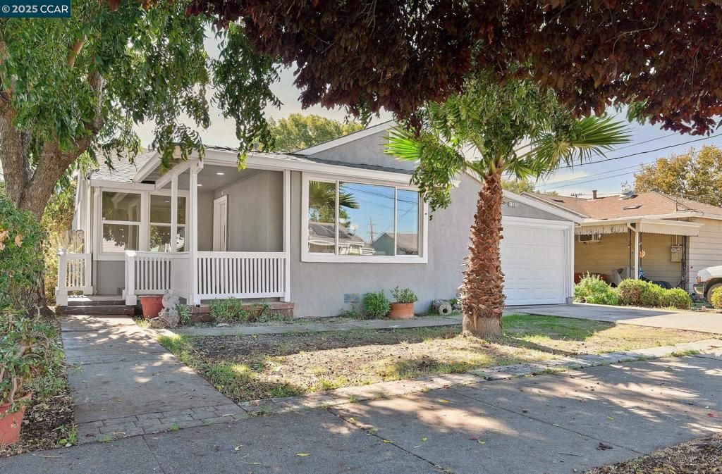 Photo of 1307 W 8Th St St, Antioch, CA 94509 (MLS # 41115151)