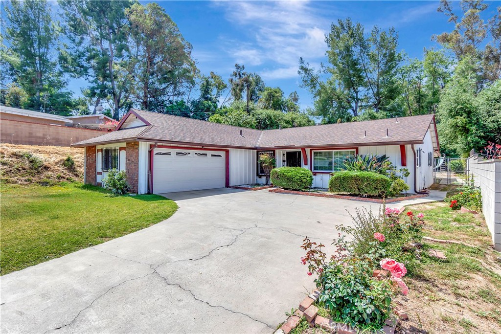 1510 E Newcrest Drive