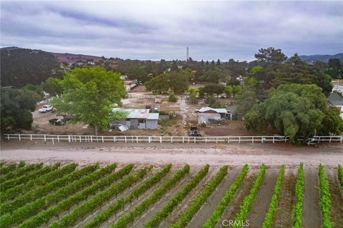 Photo of 165 165 Leslie Street, Los Alamos, CA 93440 (MLS # SC25232963)