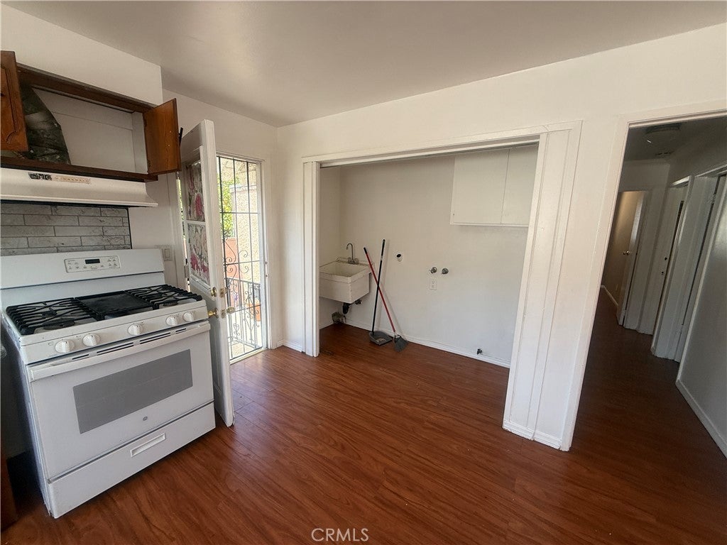 732 W 12th