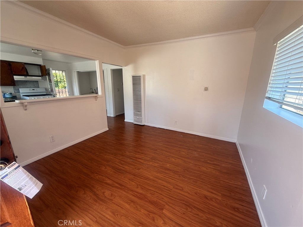 732 W 12th