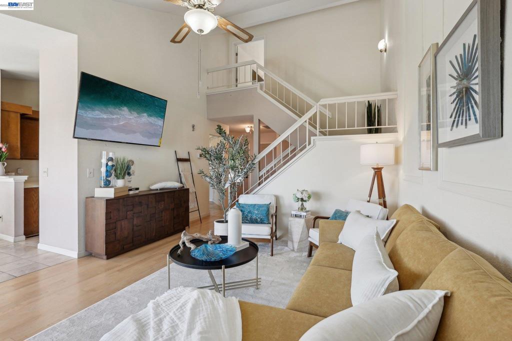 323 323 Rosemarie Pl