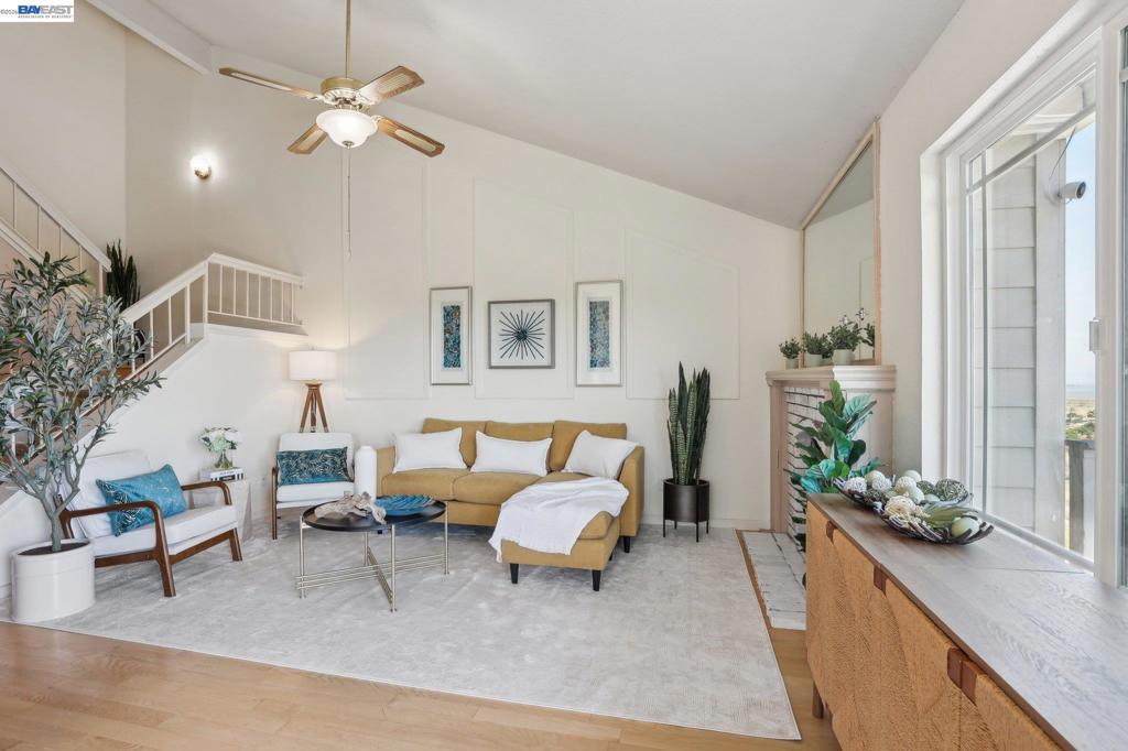 323 323 Rosemarie Pl