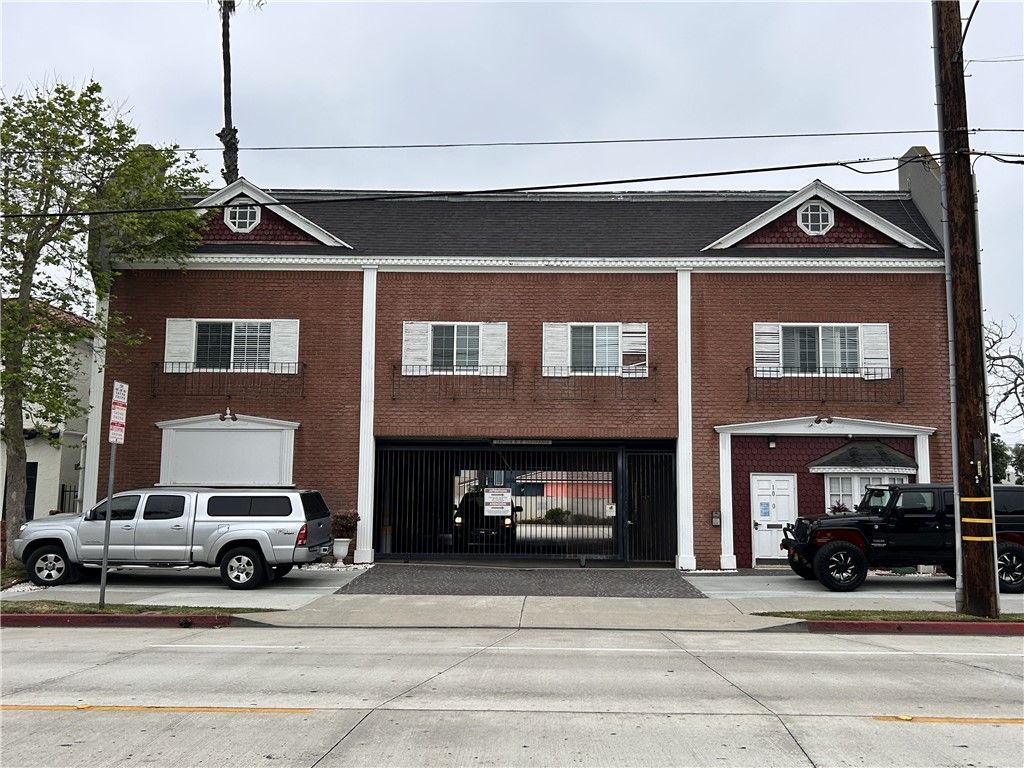 Photo of 1008 N Ross, Santa Ana, CA 92701 (MLS # OC26053609)