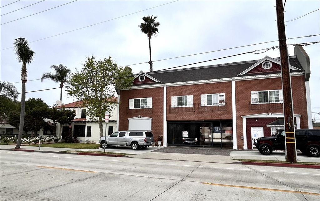 Photo of 1008 N Ross, Santa Ana, CA 92701 (MLS # OC26053609)