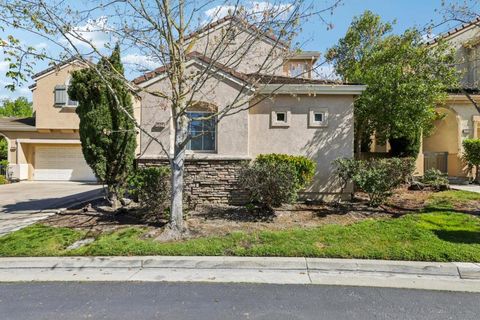 Photo of 2222 Montevoit Court, San Jose, CA 95138 (MLS # ML82042132)