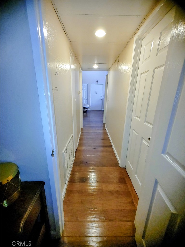 Peachland Condos (PCHC) - Residential
