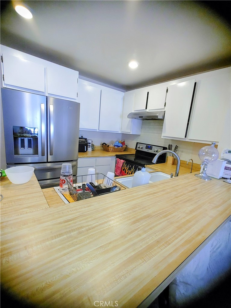 Peachland Condos (PCHC) - Residential