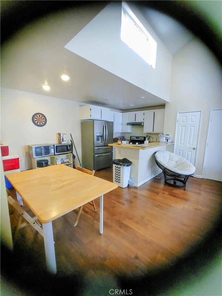 Peachland Condos (PCHC) - Residential