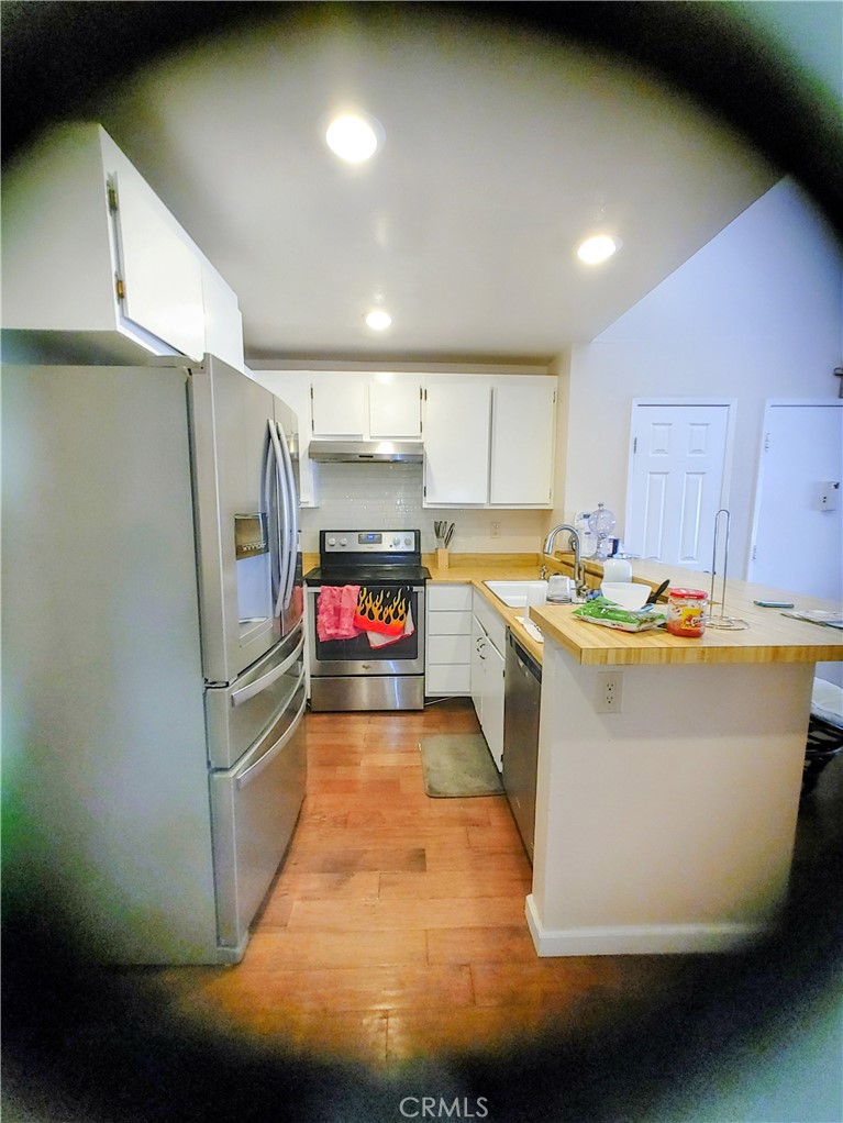 Peachland Condos (PCHC) - Residential