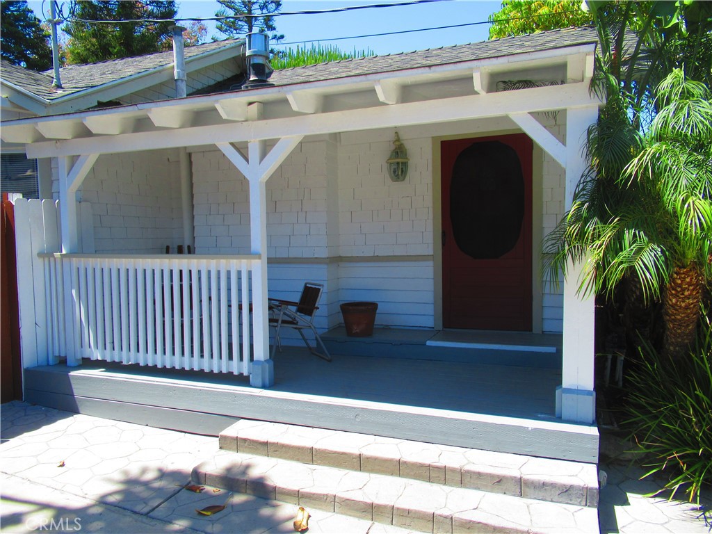 3031 S Denison Avenue