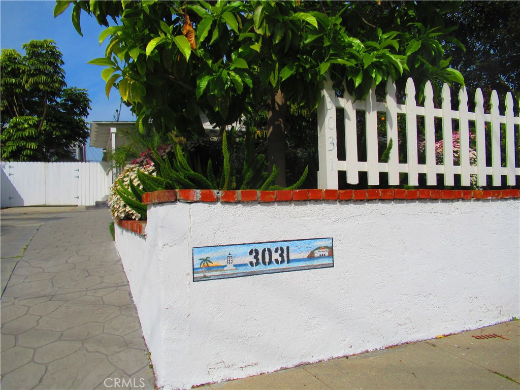 3031 S Denison Avenue