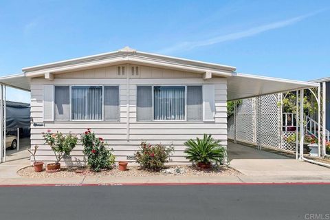 Photo of 1506 Oak Drive #4, Vista, CA 92084 (MLS # NDP2504530) Photo of 1506 Oak Drive #4, Vista, CA 92084 (MLS # NDP2504530)