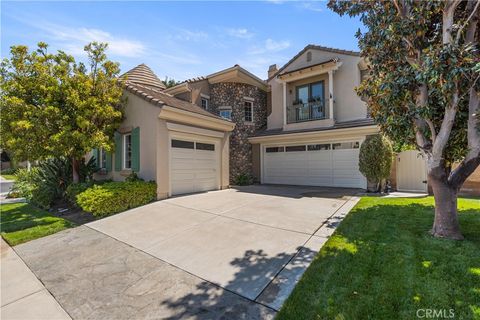 Photo of 16 Spring Grv Grv, Irvine, CA 92620 (MLS # OC25192926)