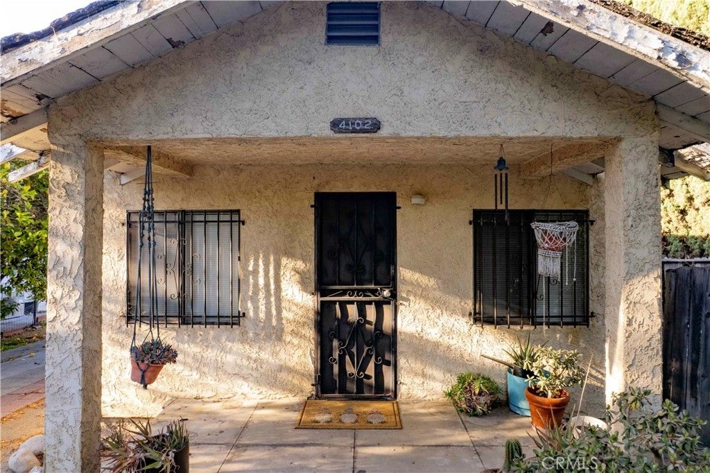 Photo of 4102 Sequoia Street, Los Angeles, CA 90039 (MLS # SR25169880)