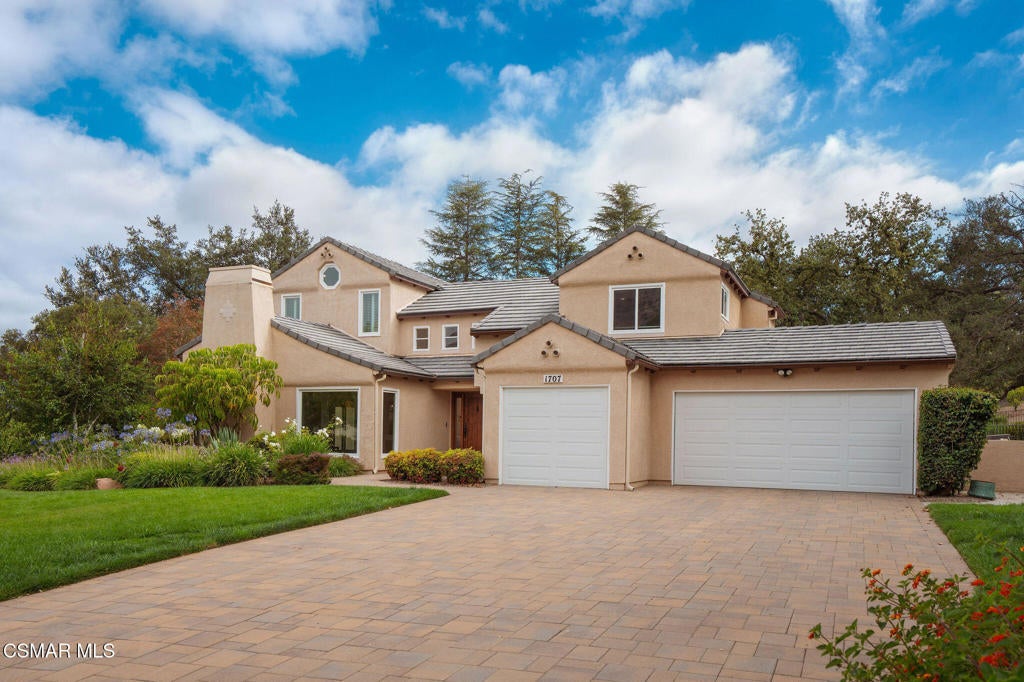 1707 Crooked Trail Place