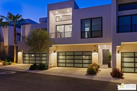 Photo of 254 Mayfair Way, Palm Springs, CA 92264 (MLS # 26857293PS)