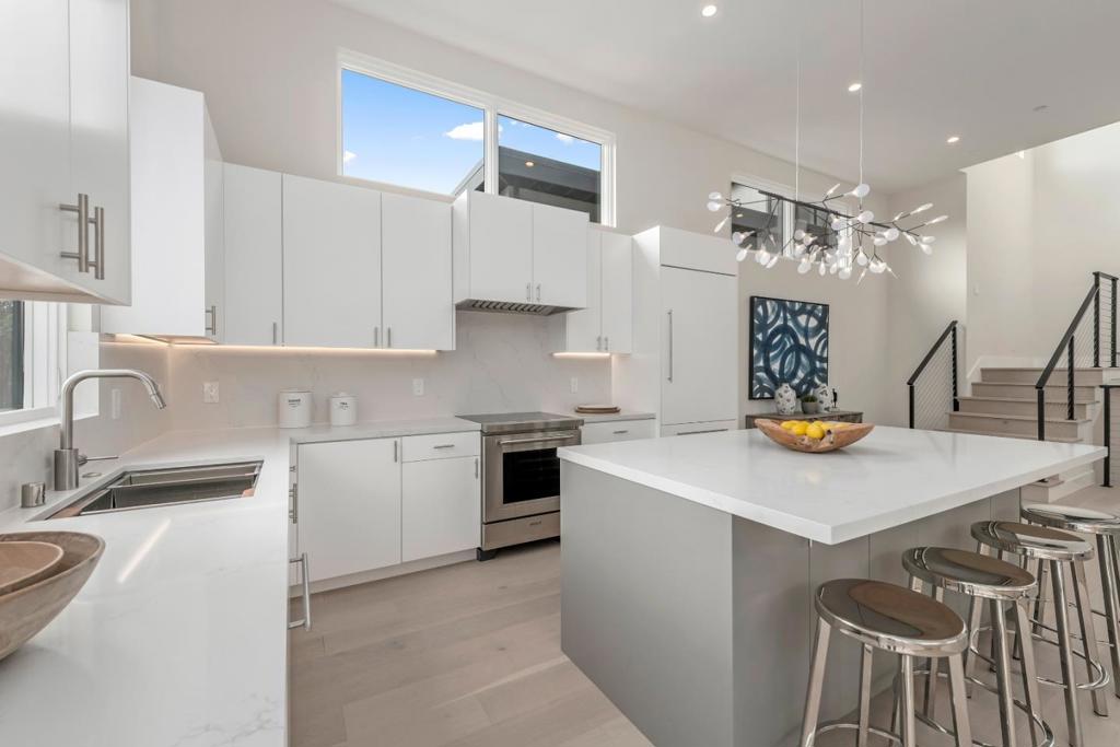 21 Highland Avenue