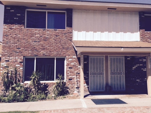 8803 Cedar