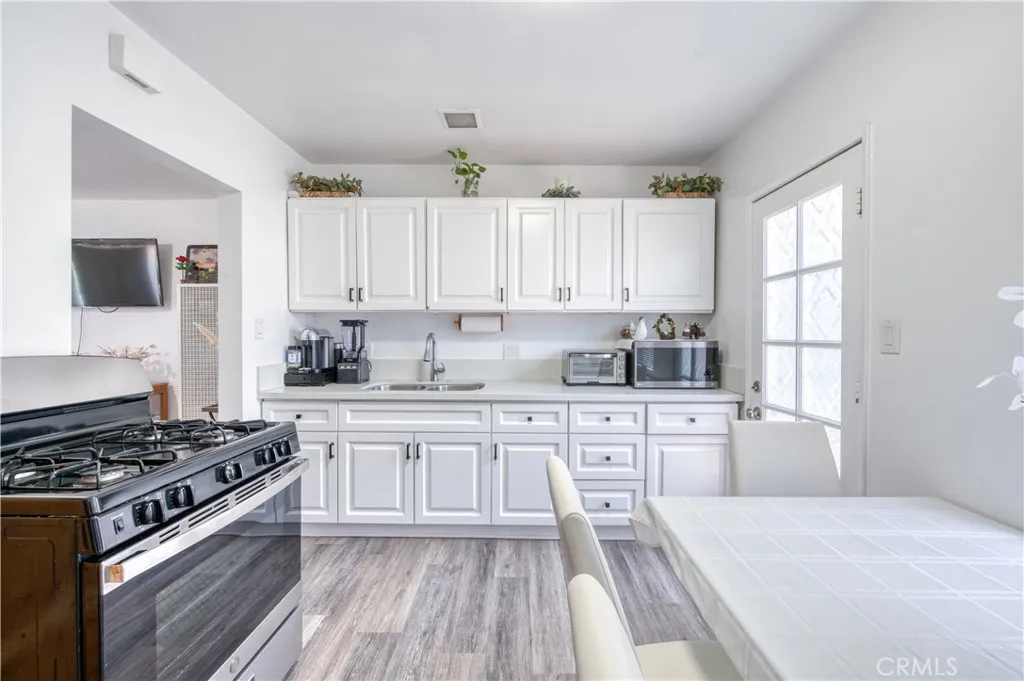 Lawndale, California 90260, United States, ,Residential,Active,165271