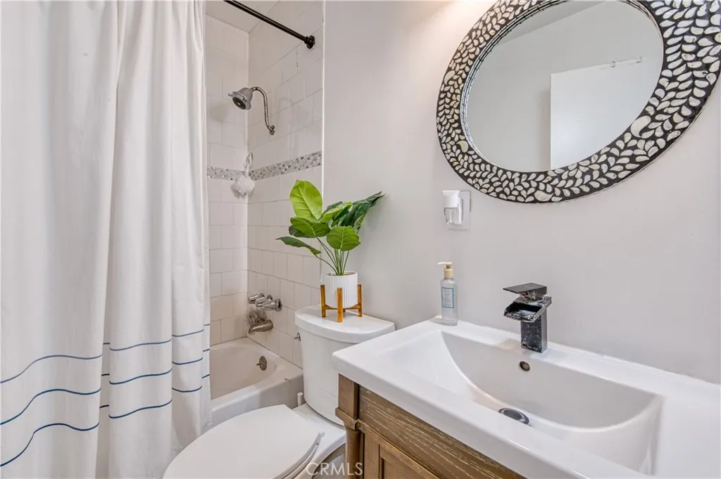 Lawndale, California 90260, United States, ,Residential,Active,165271