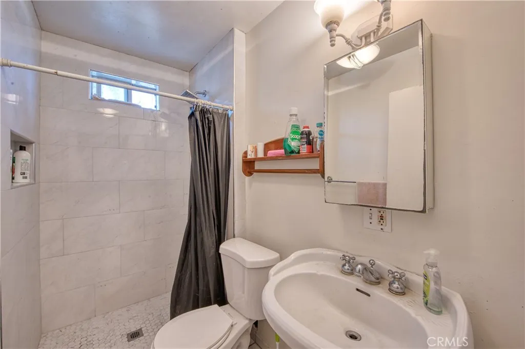 Lawndale, California 90260, United States, ,Residential,Active,165271