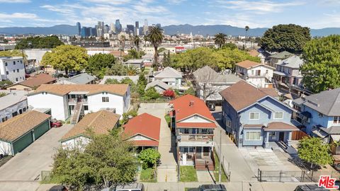 Photo of 139 E 36th Place, Los Angeles, CA 90011 (MLS # 26666285)