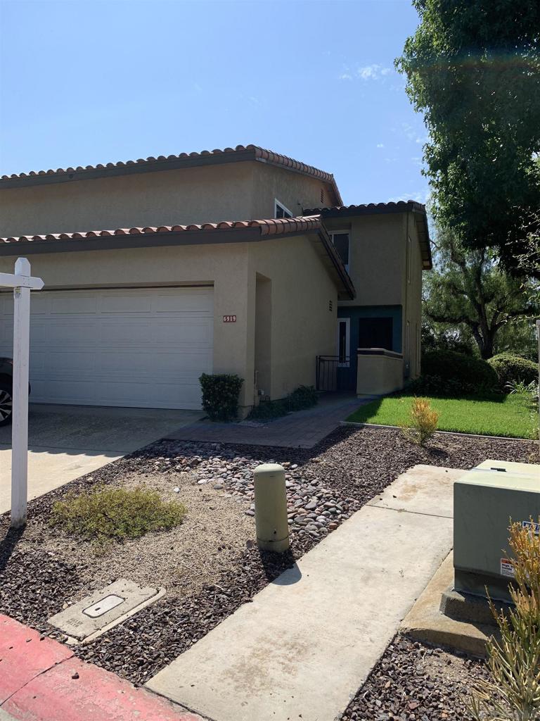 Trustee Sale. No court approval needed. This unit needs some love. Original owner. Bring your visions and creativity. Home is priced to reflect condition. Amazing potential to have a truly wonderful home. Complex Features: ,, Equipment: Range/Oven Sewer: Sewer Connected Topography: LL