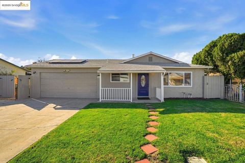 Photo of 16235 Suzie Q Lane Ln, Lathrop, CA 95330 (MLS # 41118203)