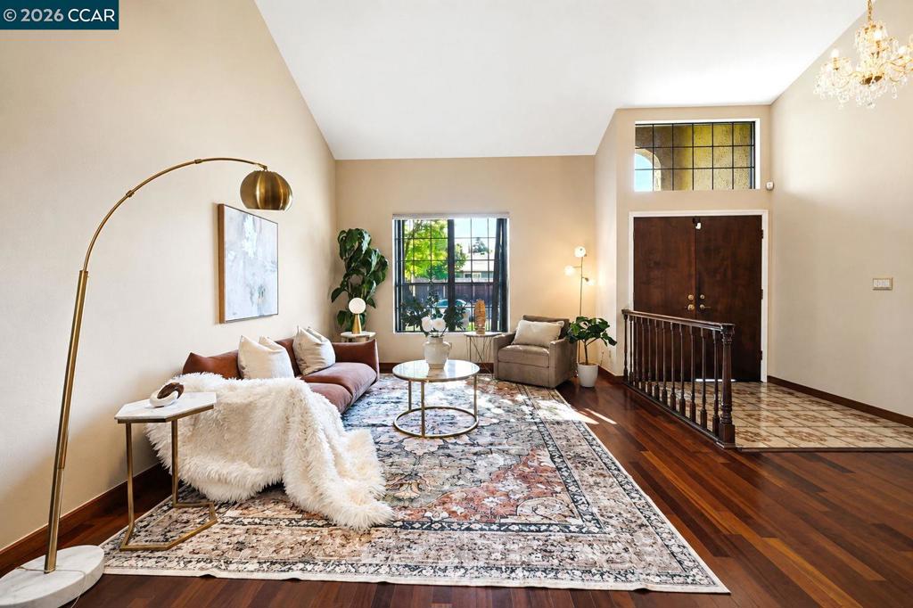 5017 Murchio Dr