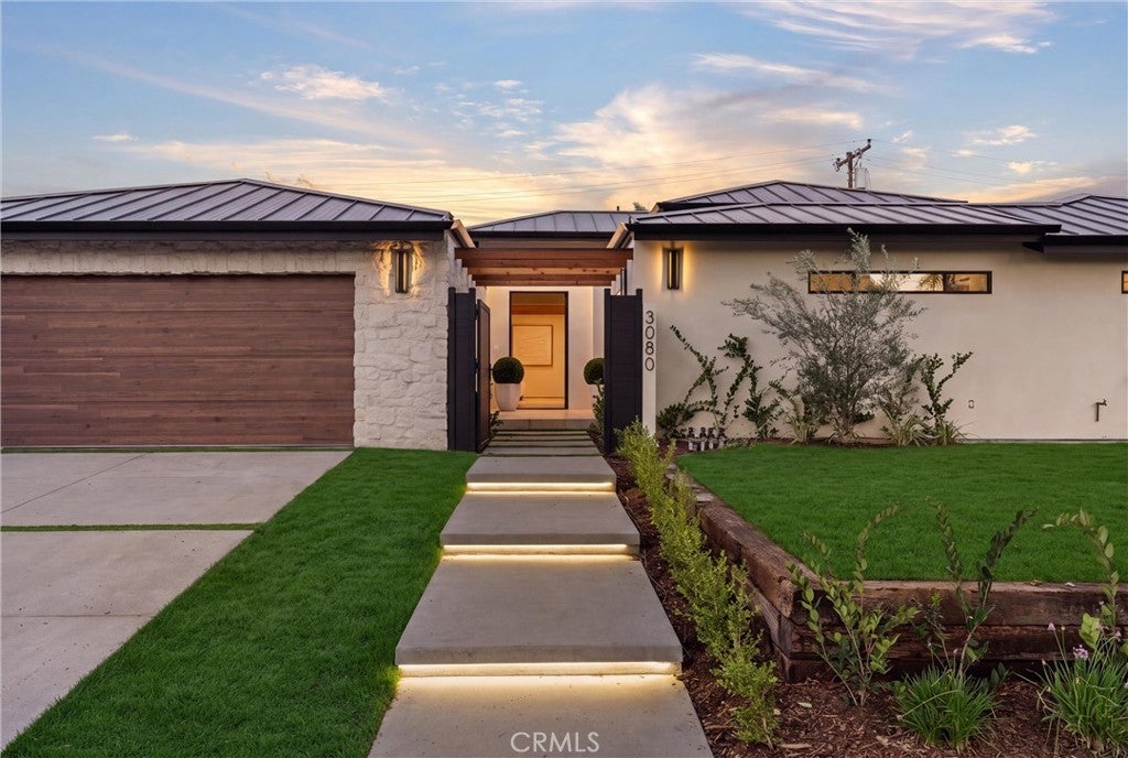 3080 Country Club Drive