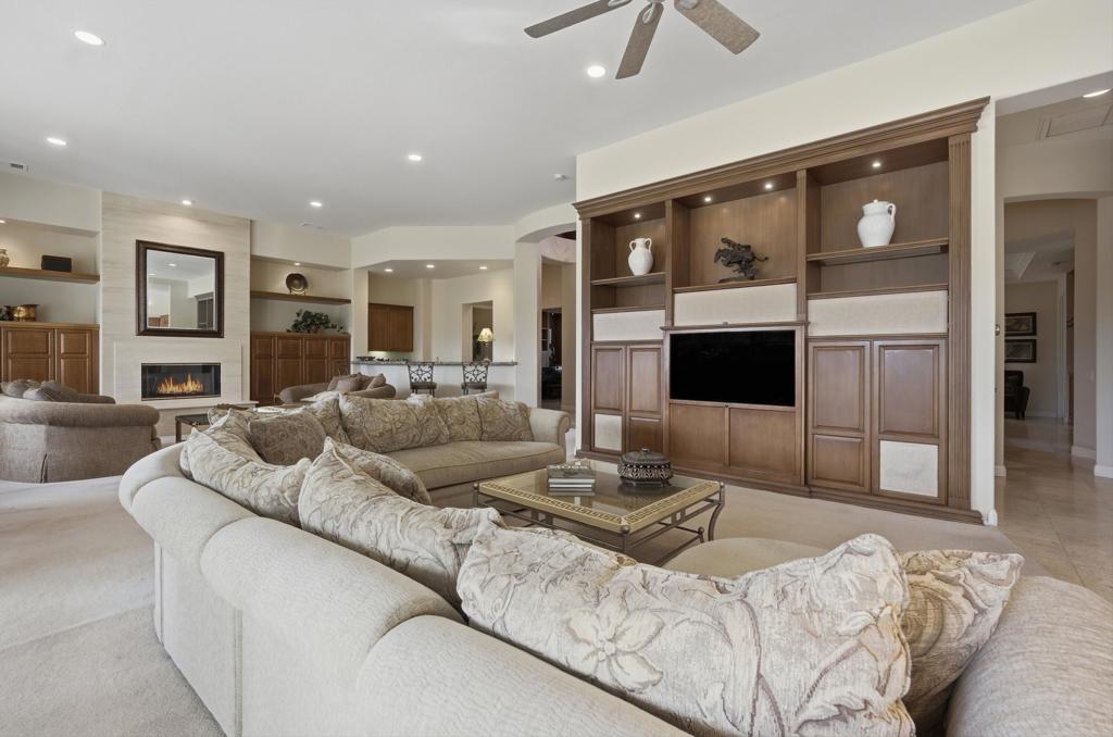 PGA Greg Norman - Residential