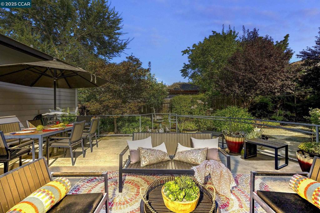 WALNUT HEIGHTS - Residential