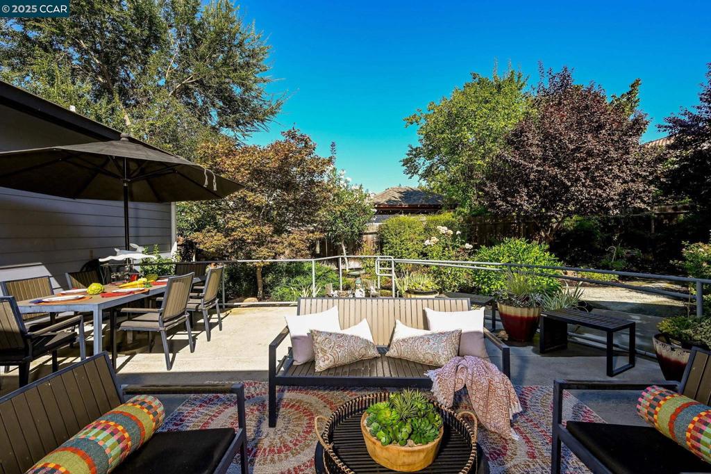WALNUT HEIGHTS - Residential