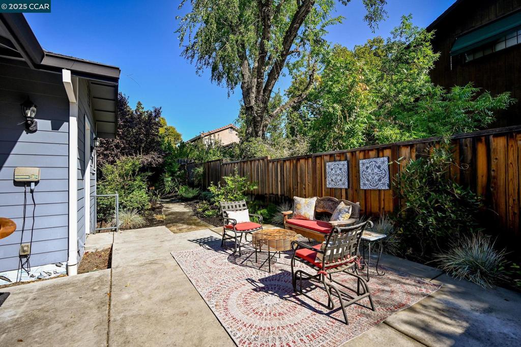 WALNUT HEIGHTS - Residential