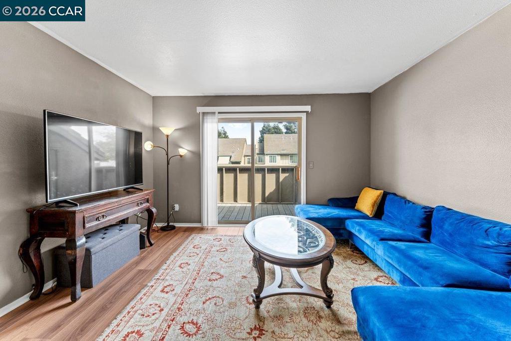 2189 Lakeview
