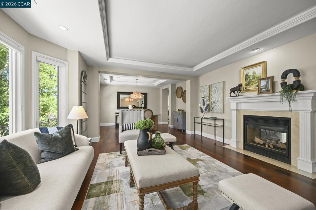 115 Moraga Way